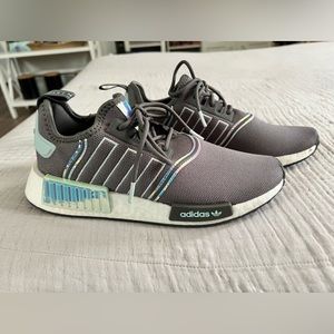 Adidas NMD_R1 shoes. Women’s size 8.